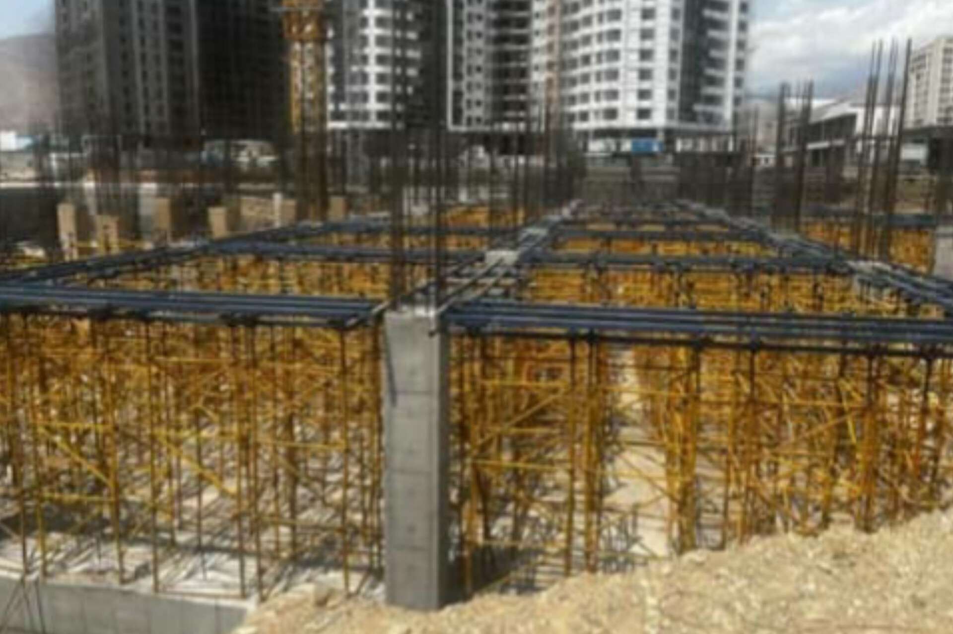 بهترین فروشگاه تجهیزات بتنی در تهران