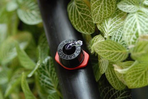 بهترین تولید و فروش اتصالات و تجهیزات آبیاری در اصفهان