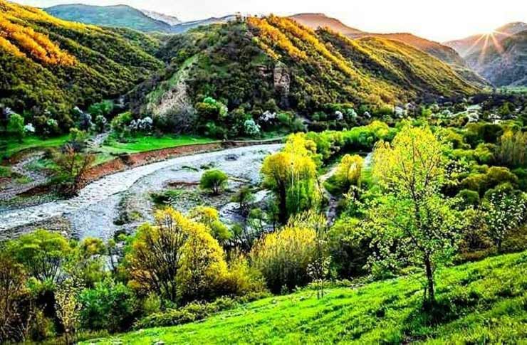 مجموعه گردشگری دوستداران طبیعت در گلستان